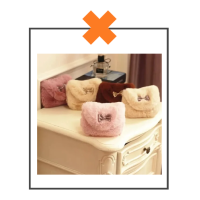 Crossbody tasje fluffy fraise